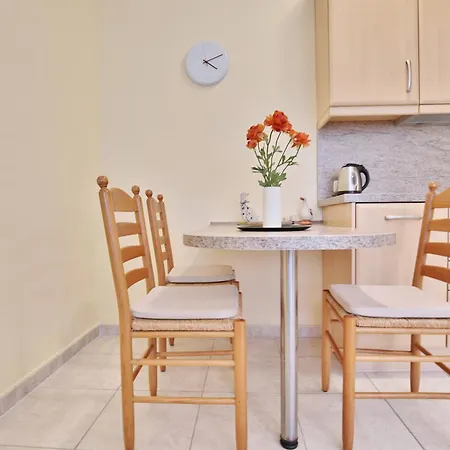 Apartment Insel 19 *
